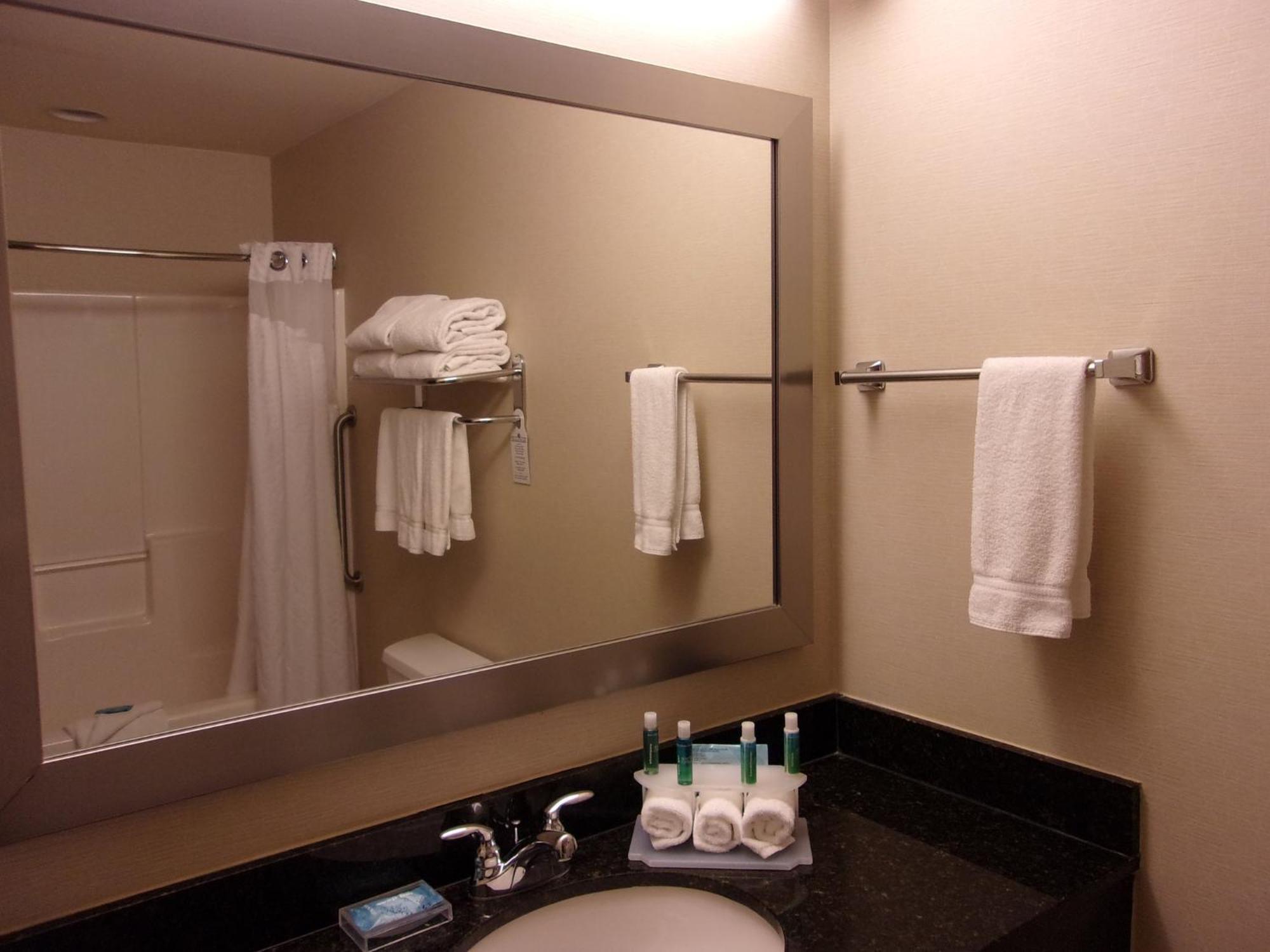 Holiday Inn Express Hotel & Suites Chicago West Roselle By Ihg Exterior foto